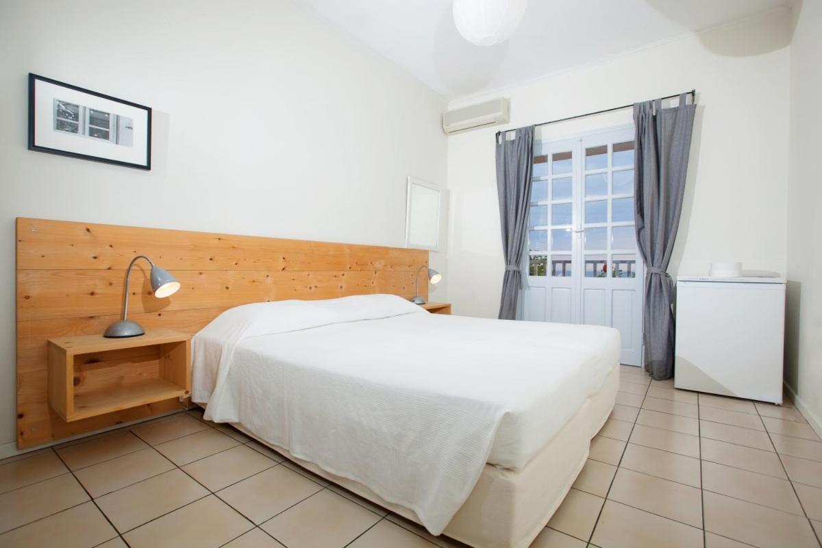 Lela'S Hotel Kardhamili Eksteriør billede